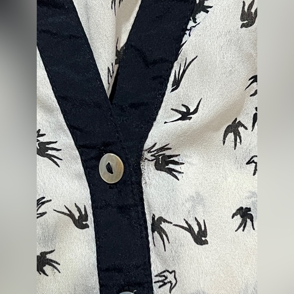 Damien Rainn - Women's Black and White Sleeveless Top - Picture 4 of 7